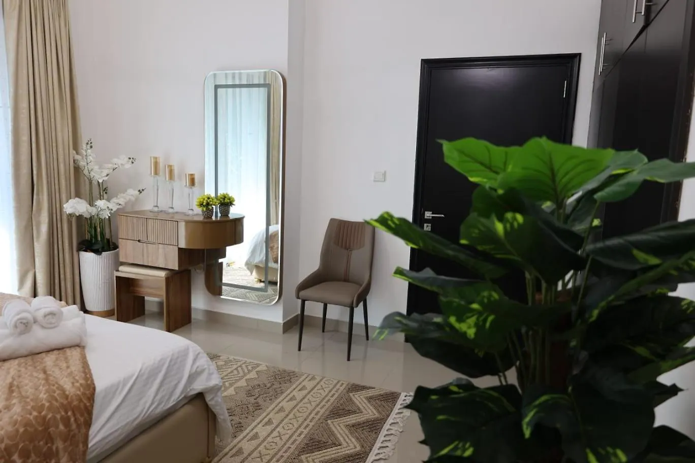 Luxury Brand New 1 Bedroom Apartment Dubai