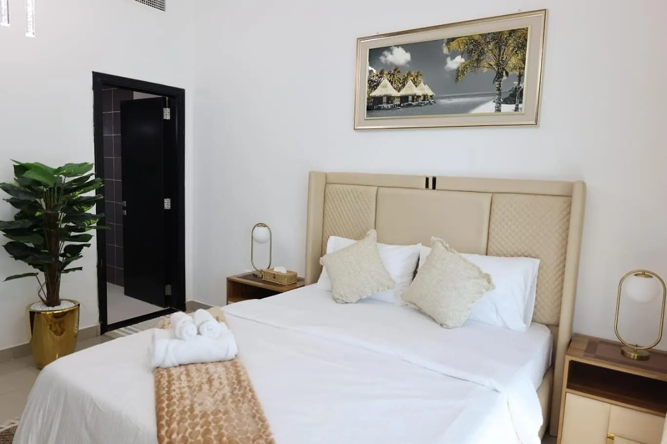 Luxury Brand New 1 Bedroom Apartment 迪拜